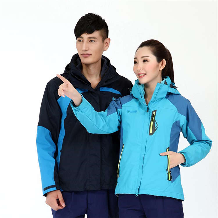 中國鐵通定制款沖鋒衣北京服裝廠家 中國鐵通定制款沖鋒衣北京服裝廠家